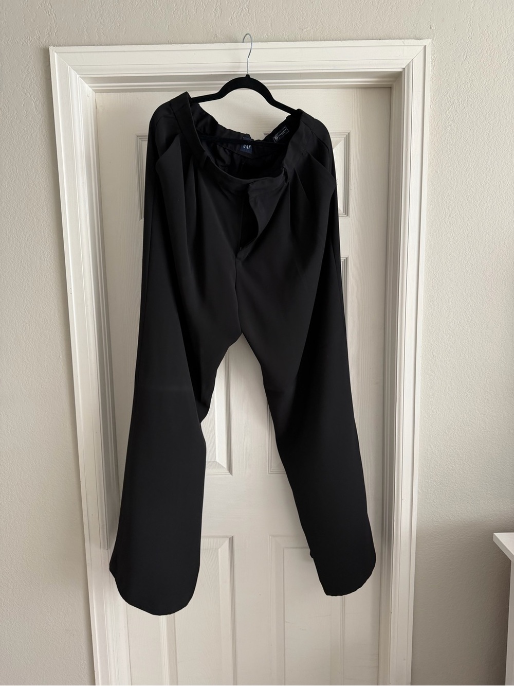 GAP tall Black women wide leg trousers